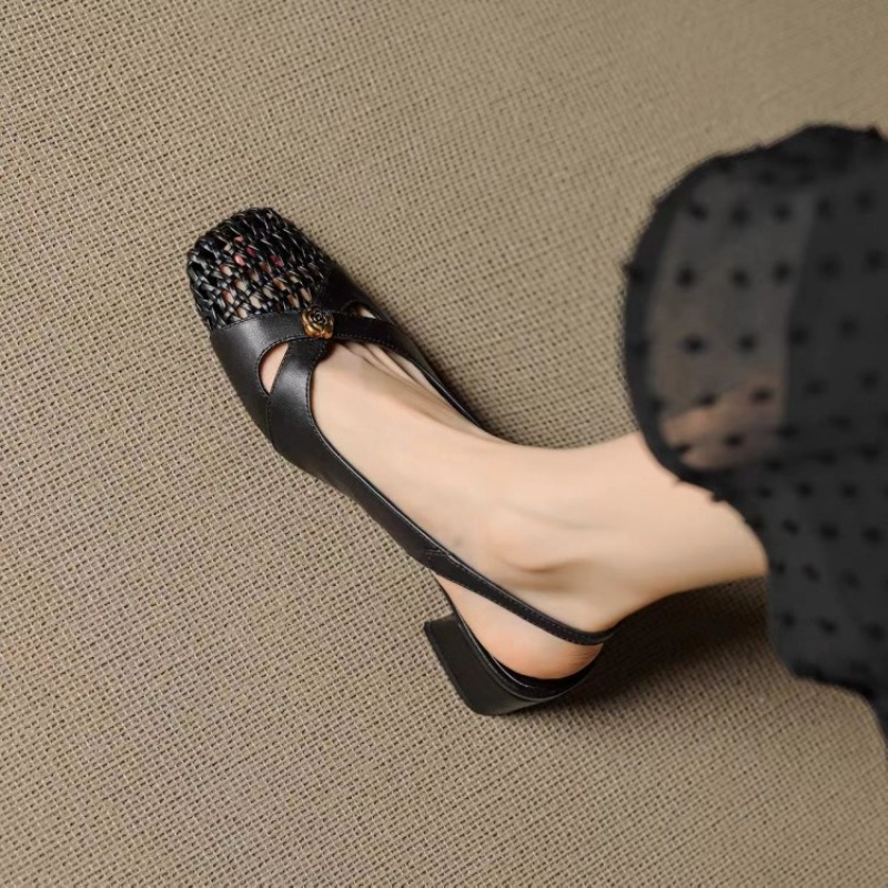 Women's French-style closed-to - огляд і ціна Mule Slip On