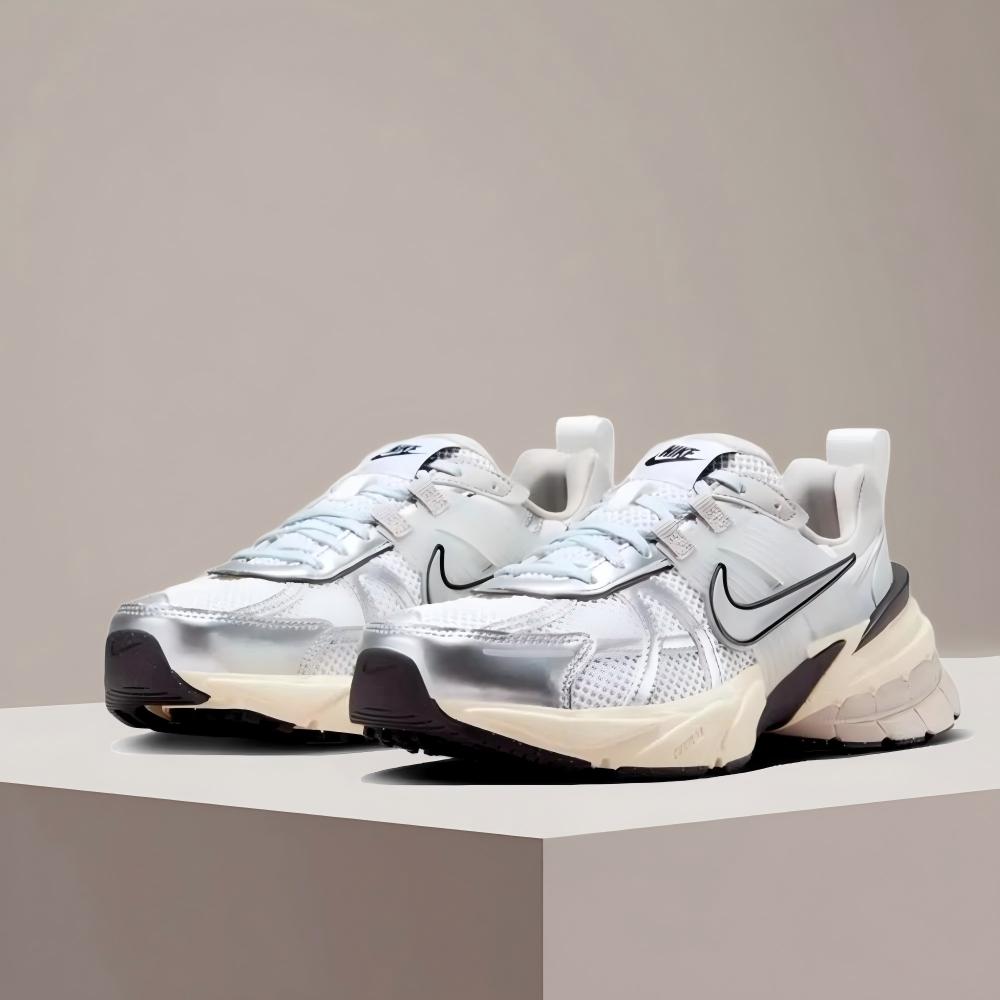 Nike V2K RUN Women's Retro-Ins - огляд і ціна Women Shoes Running Nike