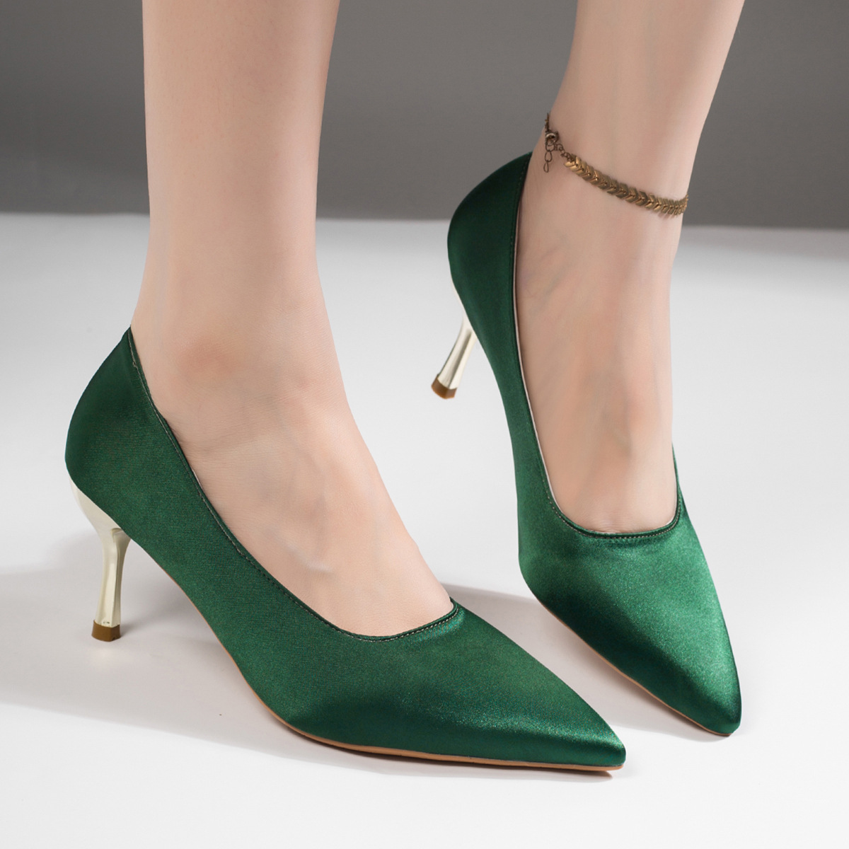 Women Green Satin Pumps Pointe - огляд і ціна Court Heel Pointed
