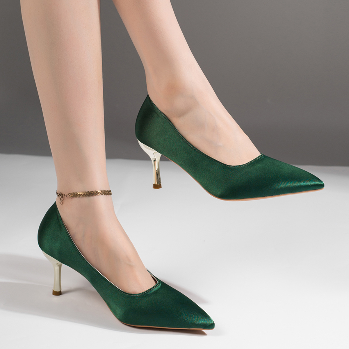 Women Green Satin Pumps Pointe - огляд і ціна Court Heel Pointed