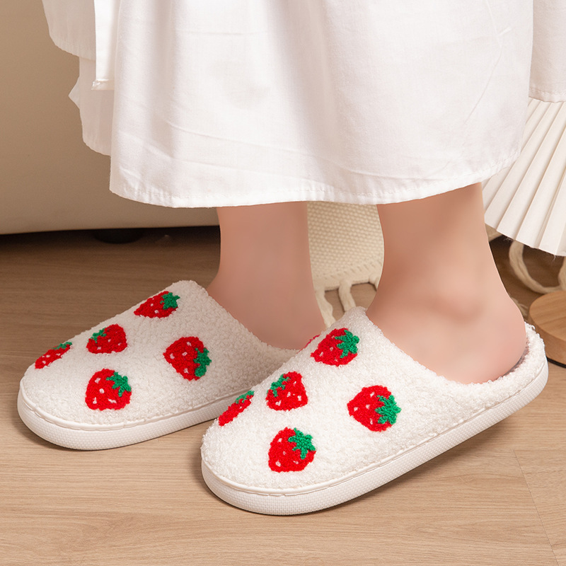 Strawberry Women's Slippers Ho - огляд і ціна Mule Slip On